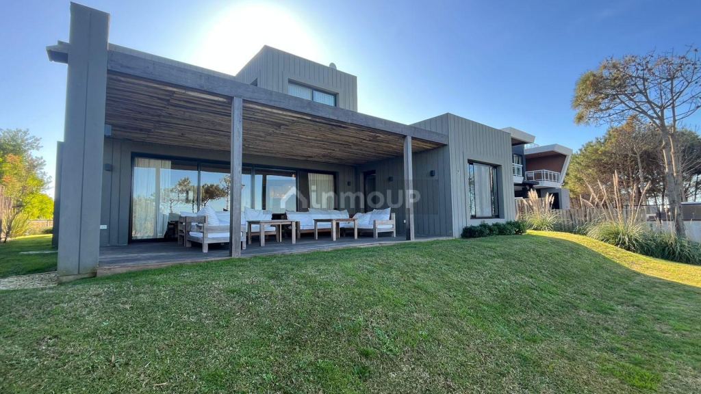 Casa en Alquiler Temporario en De la Costa, Buenos Aires Costa Atlantica