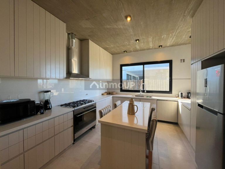 Casa en Alquiler Temporario en De la Costa, Buenos Aires Costa Atlantica