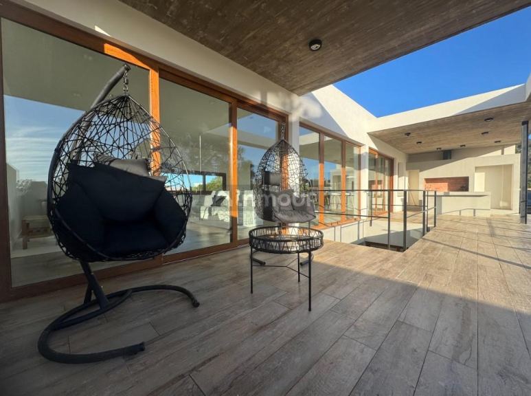 Casa en Venta en De la Costa, Buenos Aires Costa Atlantica