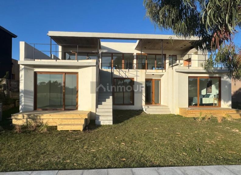 Casa en Venta en De la Costa, Buenos Aires Costa Atlantica