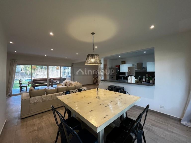 Casa en Venta en De la Costa, Buenos Aires Costa Atlantica