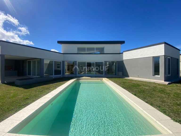 Casa en Venta en Escobar, G.B.A. Zona Norte