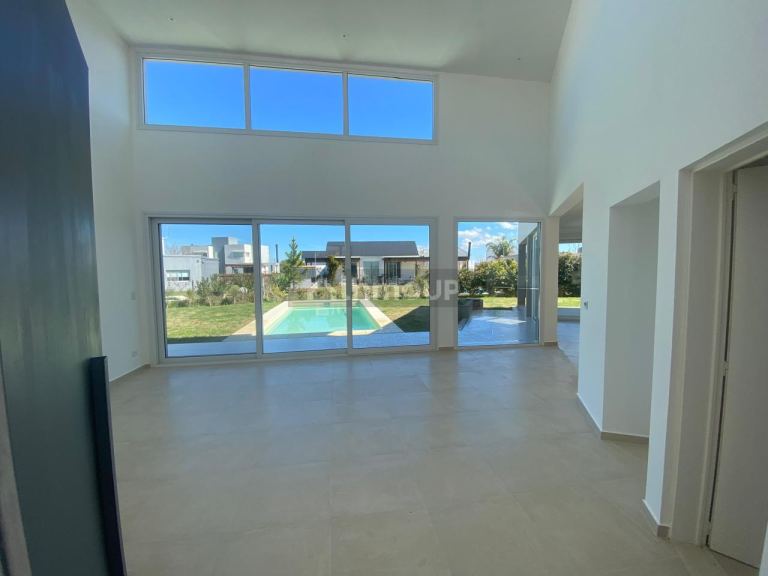 Casa en Venta en Escobar, G.B.A. Zona Norte