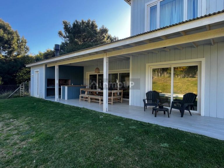 Casa en Venta en De la Costa, Buenos Aires Costa Atlantica