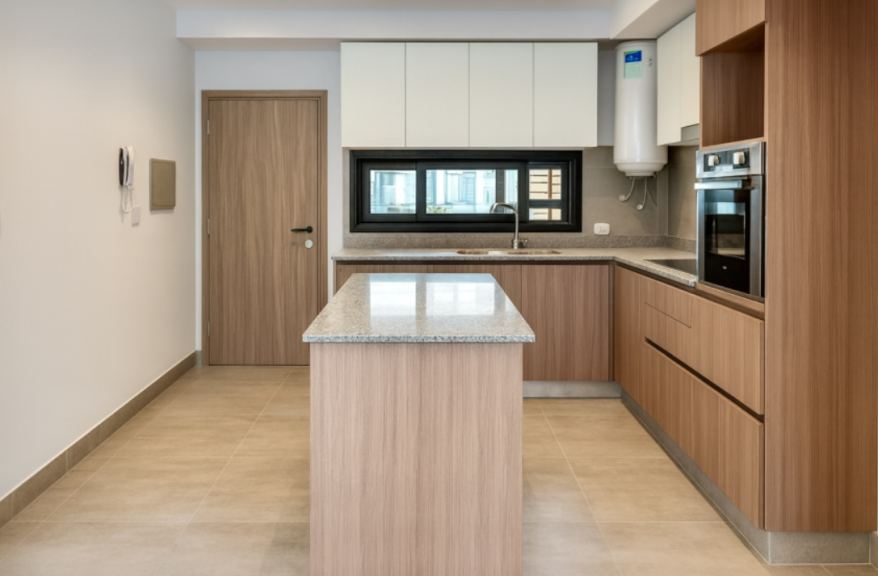 Capitan Fragata Moyano 255