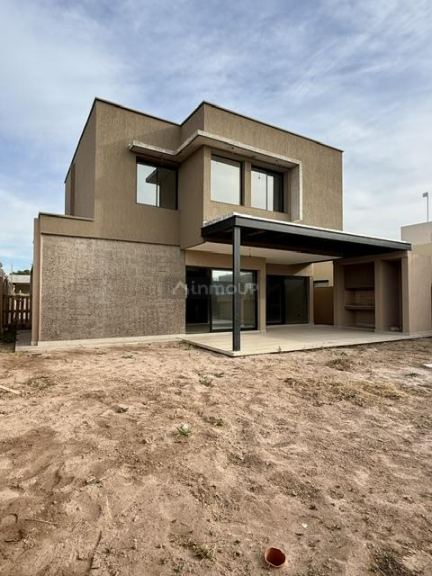 Casa en Venta en Maipu, Mendoza
