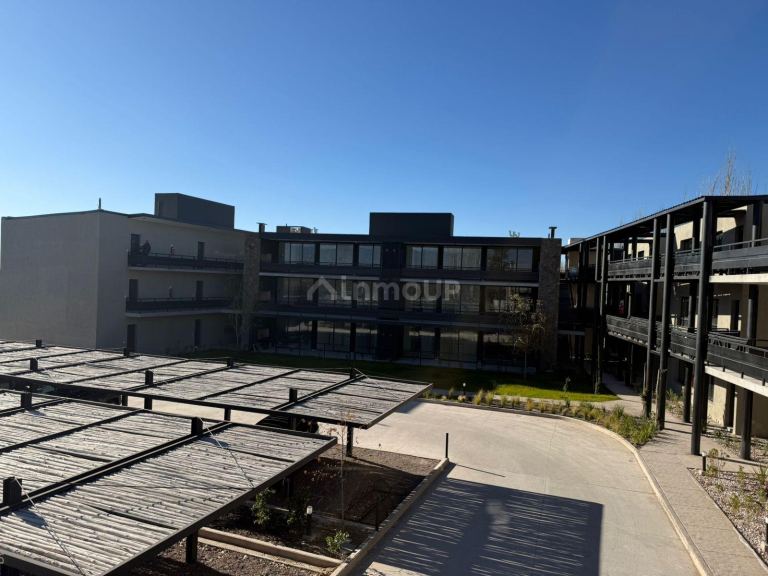 Departamento en Venta en Maipu, Mendoza