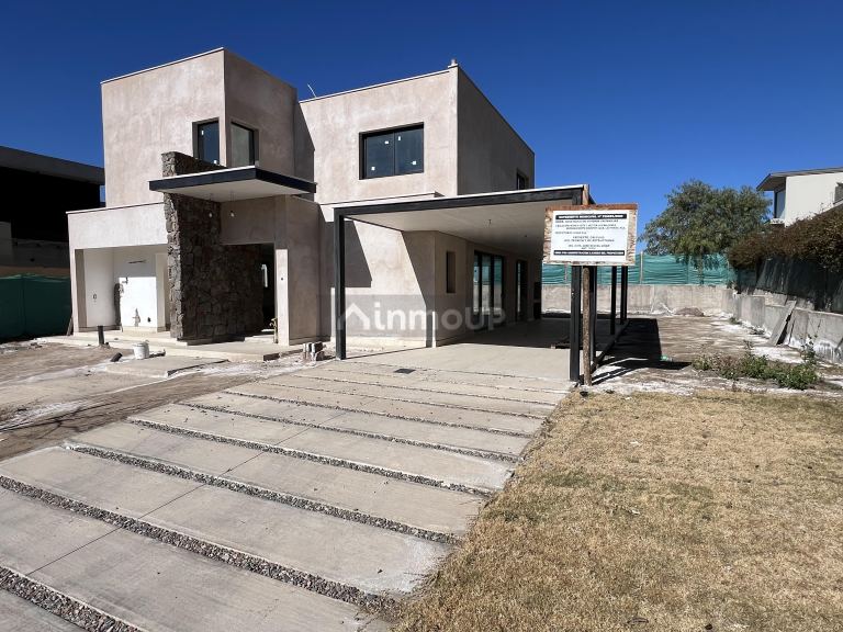 Casa en Venta en Las Heras, Mendoza