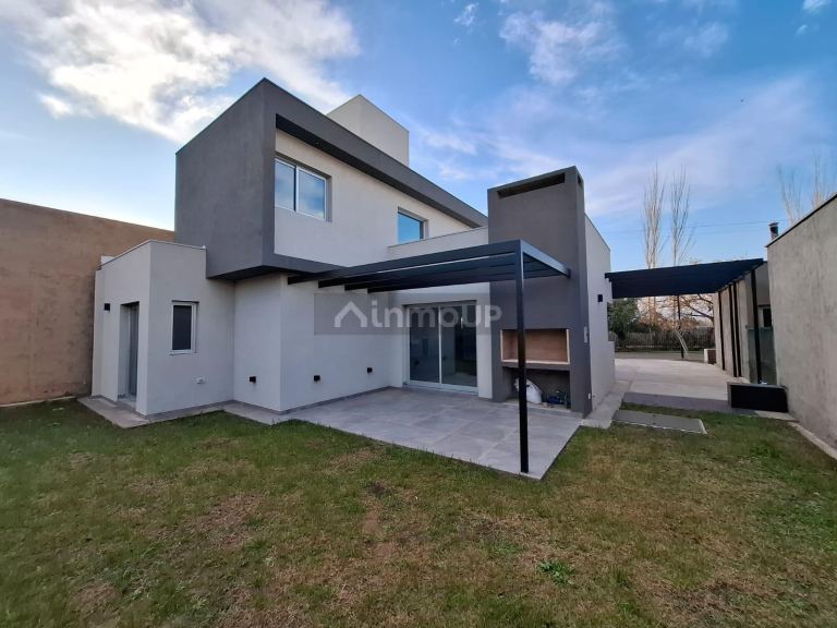 Casa en Venta en Maipu, Mendoza