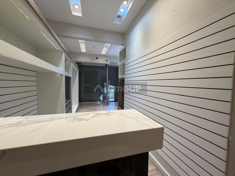 Local Comercial en Venta en Quilmes, G.B.A. Zona Sur