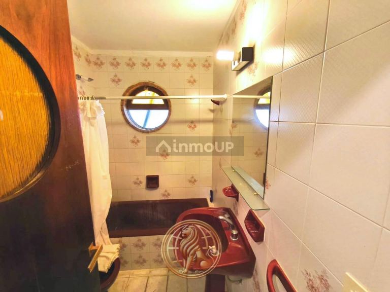 Casa en Venta en Pinamar, Buenos Aires Costa Atlantica
