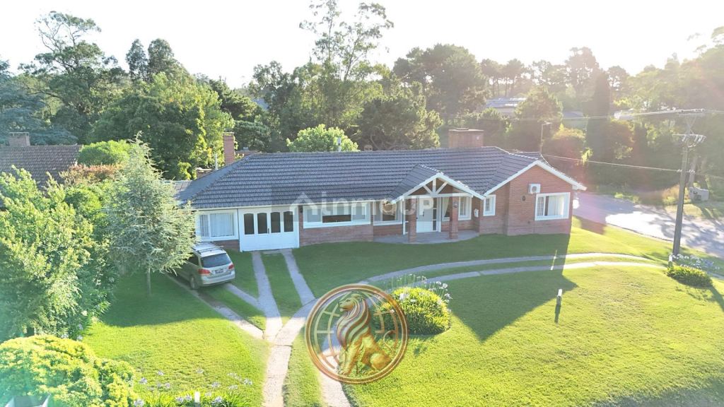 Casa en Alquiler Temporario en Pinamar, Buenos Aires Costa Atlantica