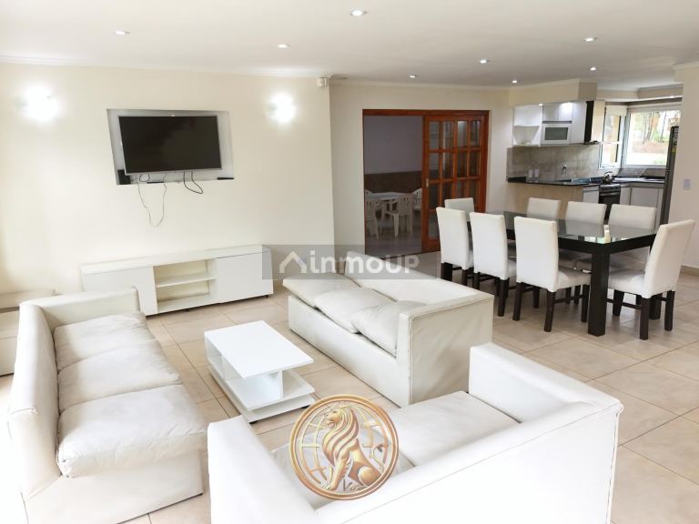 Casa en Alquiler Temporario en Pinamar, Buenos Aires Costa Atlantica