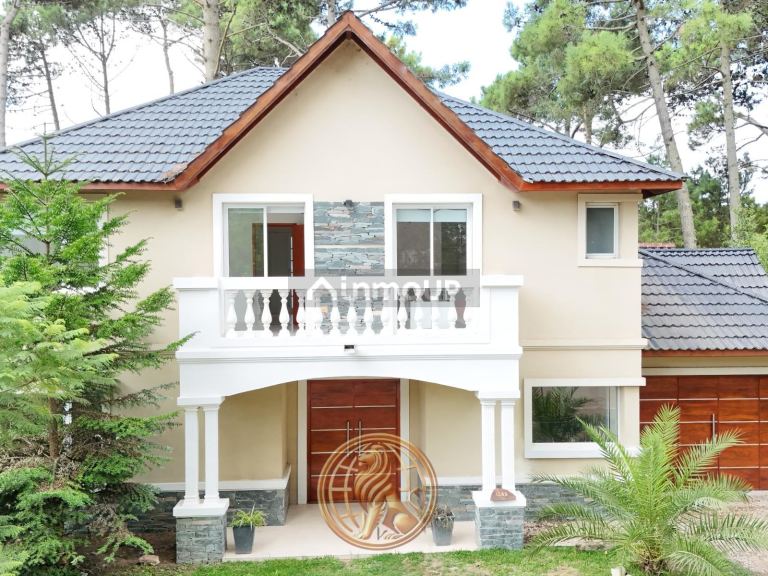 Casa en Alquiler Temporario en Pinamar, Buenos Aires Costa Atlantica