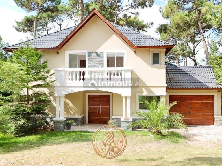 Casa en Alquiler Temporario en Pinamar, Buenos Aires Costa Atlantica