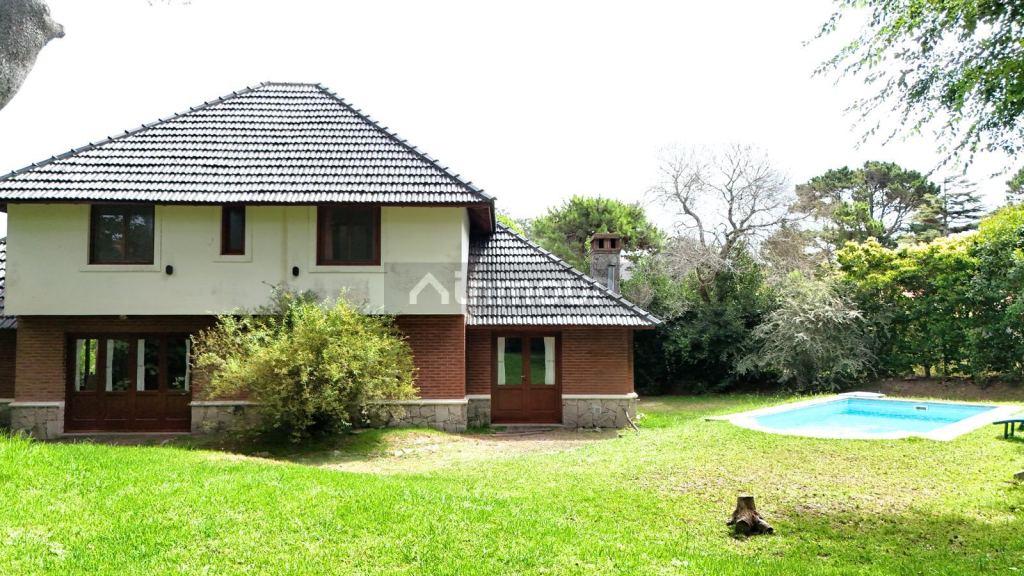 Casa en Alquiler Temporario en Pinamar, Buenos Aires Costa Atlantica