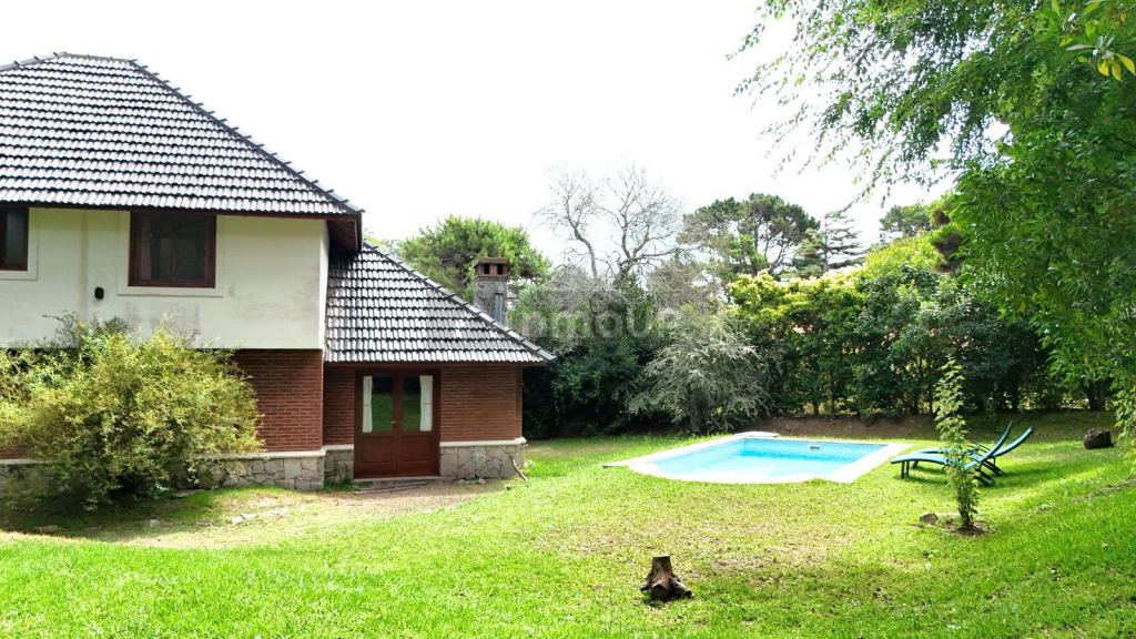 Casa en Alquiler Temporario en Pinamar, Buenos Aires Costa Atlantica