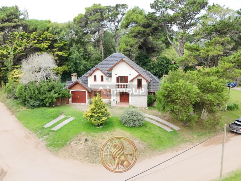 Casa en Alquiler Temporario en Pinamar, Buenos Aires Costa Atlantica