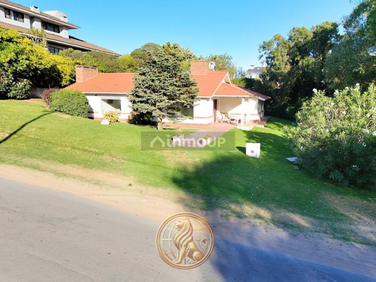Casa en Venta en Pinamar, Buenos Aires Costa Atlantica