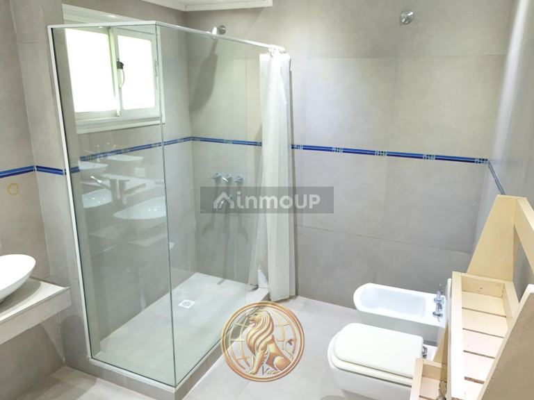 Casa en Venta en Pinamar, Buenos Aires Costa Atlantica