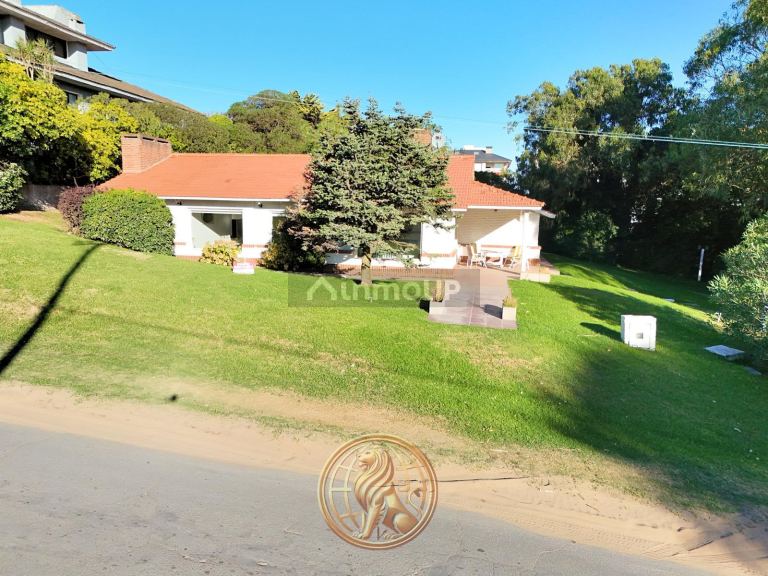 Casa en Venta en Pinamar, Buenos Aires Costa Atlantica