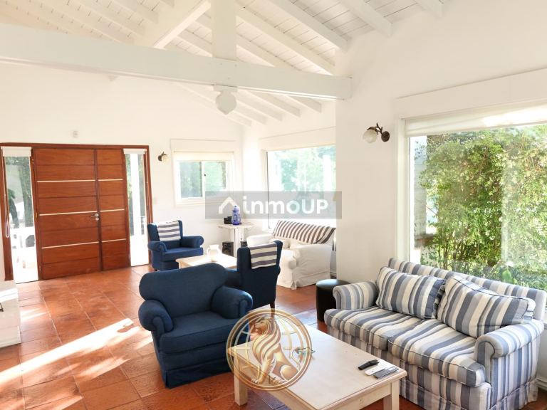 Casa en Venta en Pinamar, Buenos Aires Costa Atlantica