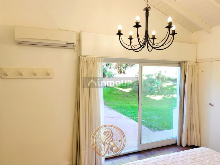 Casa en Venta en Pinamar, Buenos Aires Costa Atlantica