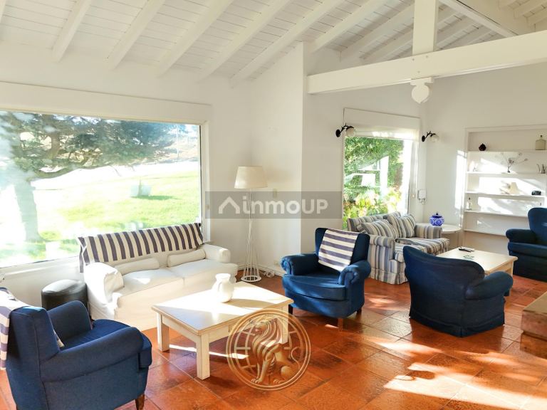 Casa en Venta en Pinamar, Buenos Aires Costa Atlantica