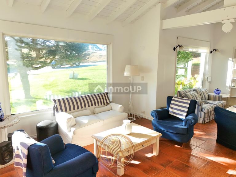 Casa en Venta en Pinamar, Buenos Aires Costa Atlantica