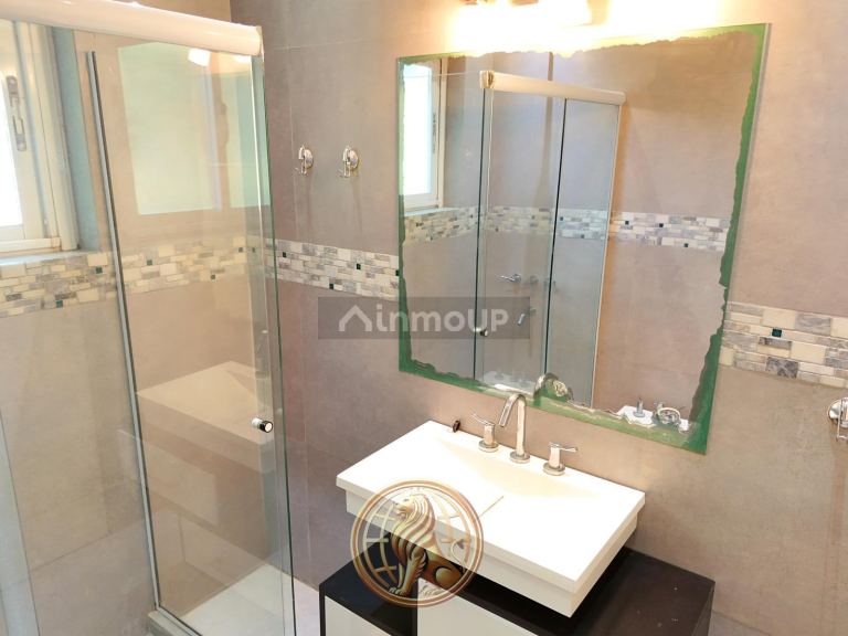 Casa en Venta en Pinamar, Buenos Aires Costa Atlantica