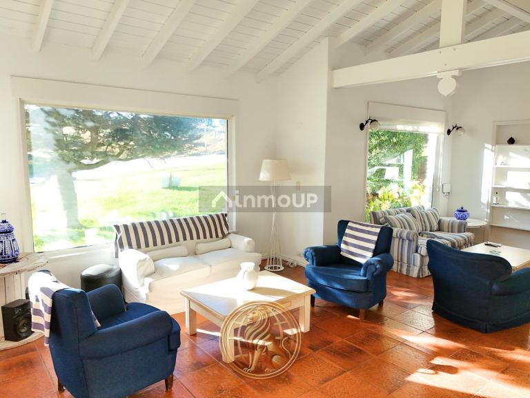 Casa en Venta en Pinamar, Buenos Aires Costa Atlantica