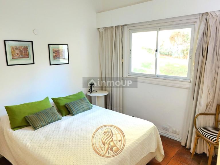 Casa en Venta en Pinamar, Buenos Aires Costa Atlantica