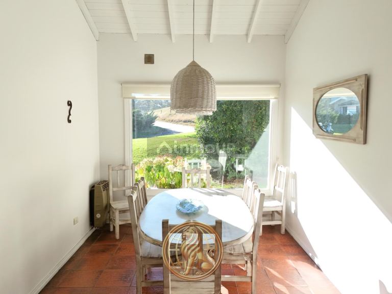 Casa en Venta en Pinamar, Buenos Aires Costa Atlantica