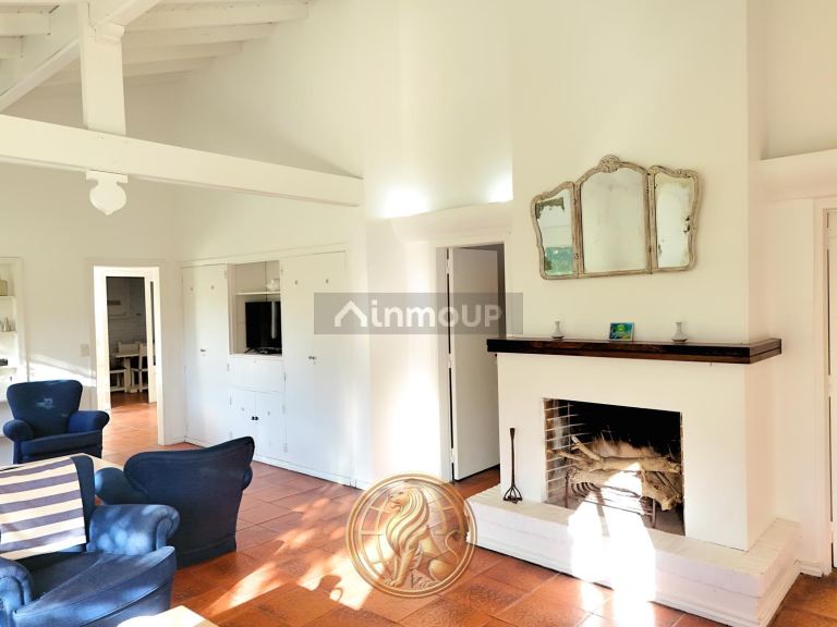Casa en Venta en Pinamar, Buenos Aires Costa Atlantica