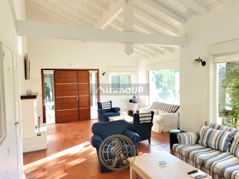 Casa en Venta en Pinamar, Buenos Aires Costa Atlantica