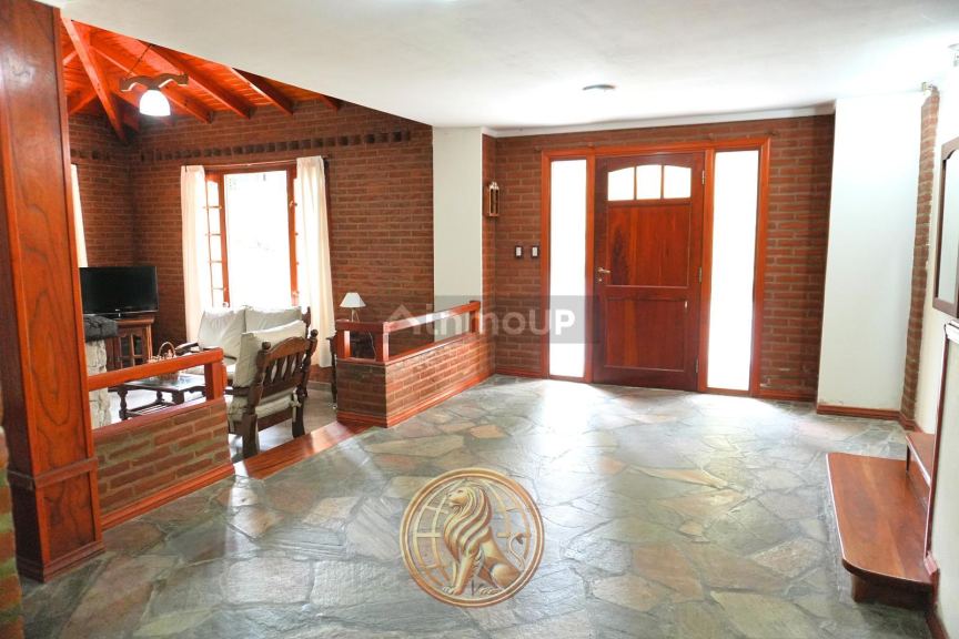 Casa en Venta en Pinamar, Buenos Aires Costa Atlantica