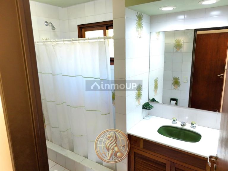 Casa en Venta en Pinamar, Buenos Aires Costa Atlantica