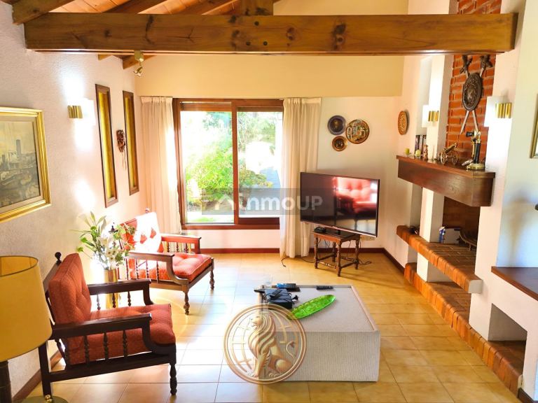Casa en Venta en Pinamar, Buenos Aires Costa Atlantica