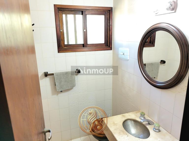 Casa en Venta en Pinamar, Buenos Aires Costa Atlantica