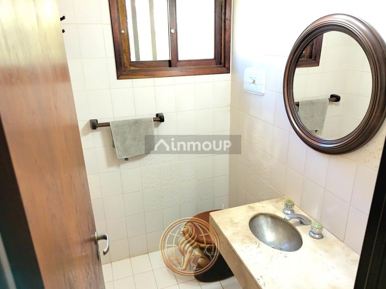 Casa en Venta en Pinamar, Buenos Aires Costa Atlantica