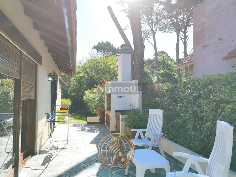 Casa en Venta en Pinamar, Buenos Aires Costa Atlantica
