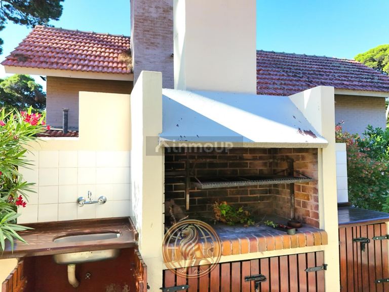 Casa en Venta en Pinamar, Buenos Aires Costa Atlantica