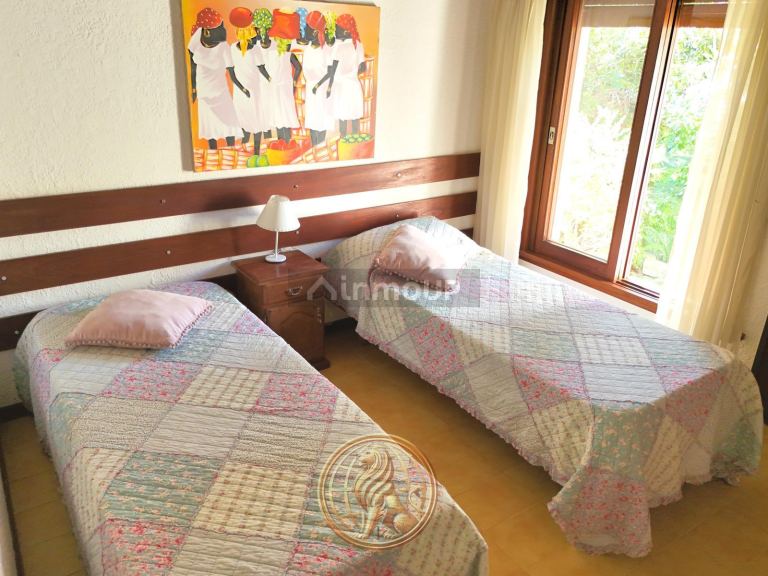 Casa en Venta en Pinamar, Buenos Aires Costa Atlantica
