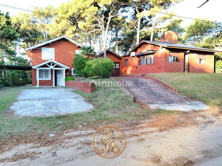 Casa en Venta en Pinamar, Buenos Aires Costa Atlantica