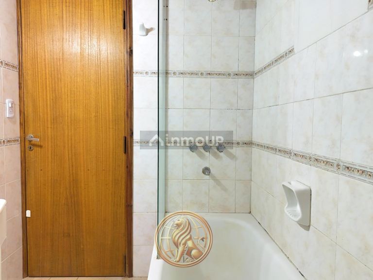 Casa en Venta en Pinamar, Buenos Aires Costa Atlantica