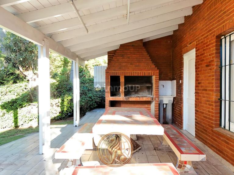 Casa en Venta en Pinamar, Buenos Aires Costa Atlantica