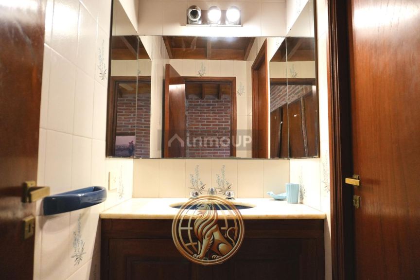 Casa en Venta en Pinamar, Buenos Aires Costa Atlantica