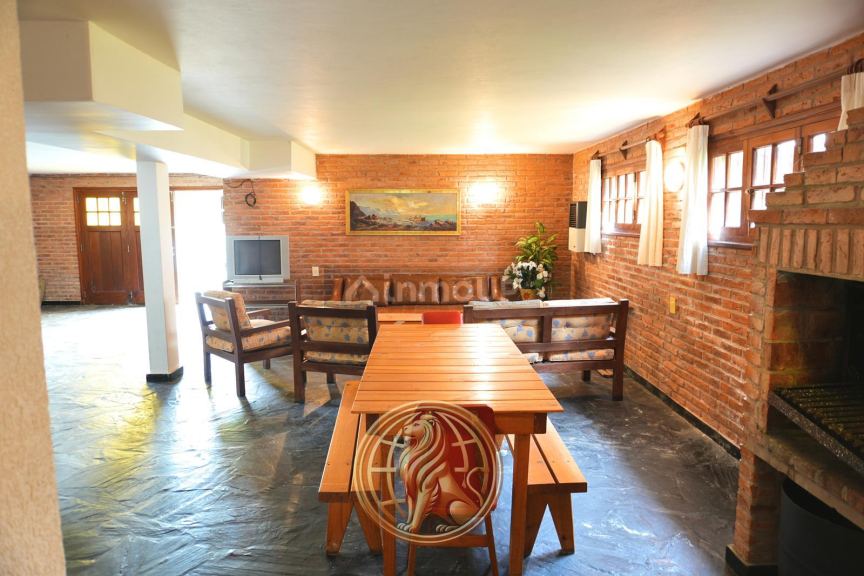 Casa en Venta en Pinamar, Buenos Aires Costa Atlantica