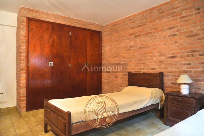 Casa en Venta en Pinamar, Buenos Aires Costa Atlantica