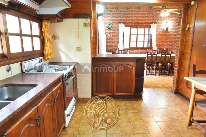 Casa en Venta en Pinamar, Buenos Aires Costa Atlantica